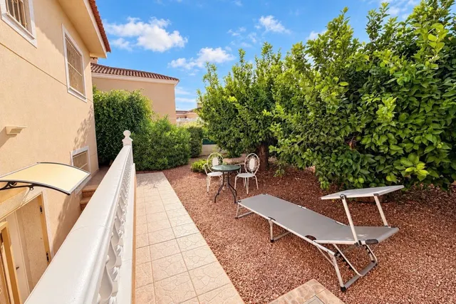 Villa en La Marina/San Fulgencio — 28
