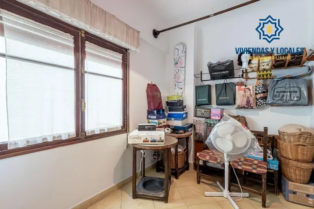 GRAN PISO EN CALLE RECOGIDAS — 21