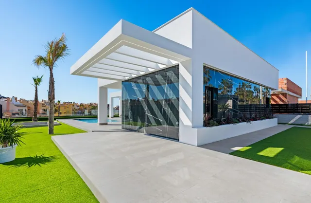 Villa con piscina privada y solárium de 150 m2 en La Finca Golf, Algorfa — 41