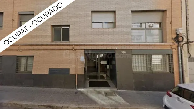 PISO OKUPADO 99 M2, PLANTA 4 CON ASCENSOR, BALCÓN CARRER DE 