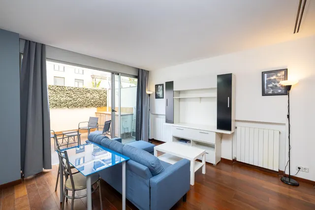 Apartamento tipo loft con garaje incluido y piscina en zona Parque Lagos — 8