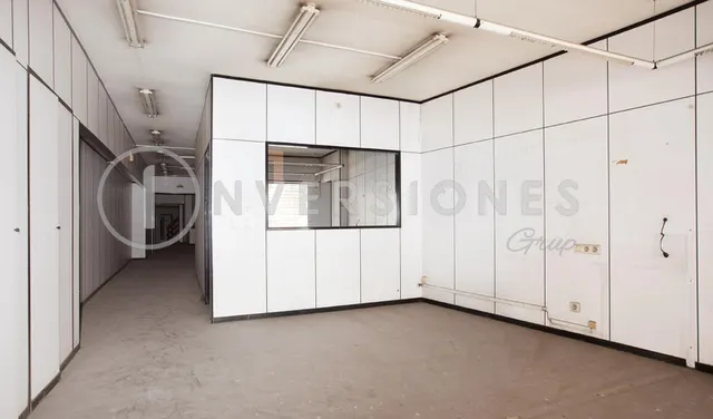 Local comercial 1084m² en alquiler - Sagrada Familia — 13