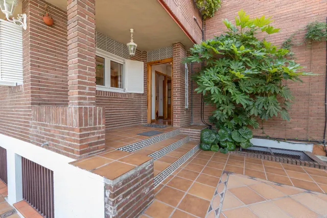 Excepcional chalet pareado cerca a Avenida Europa en Pozuelo de Alarcón — 6