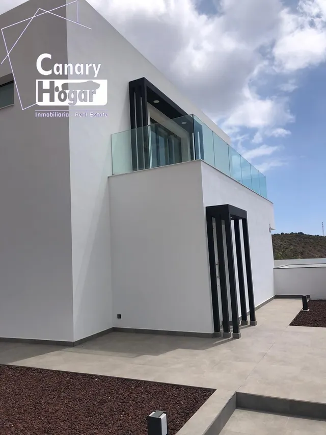 Se vende preciosa Villa  Roque del Conde para estrenar — 29