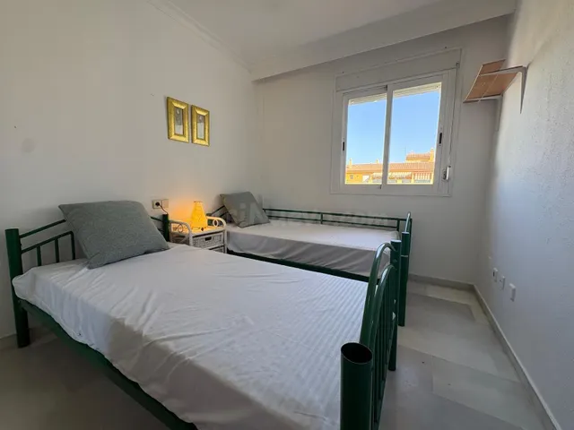 Ático dúplex · san pedro de alcántara · urbanización con piscina — 23