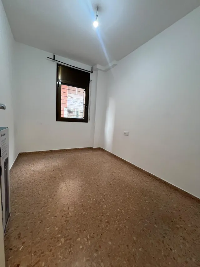 Planta baja de 3 habitaciones en el Eixample, junto a la Rambla de Sabadell — 17
