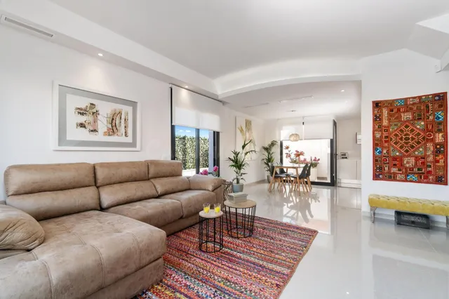 Villa de una planta con piscina privada y solárium en La Herrada, Los Montesinos — 5