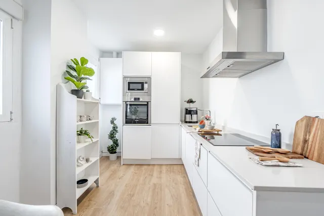 VIVIENDA REFORMADA Y MUY LUMINOSA EN RETIRO — 9