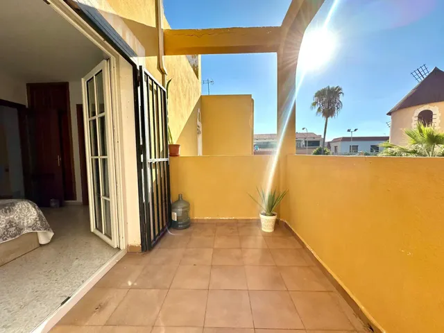 Amplio Dúplex Reformado en Los Molinos, Almería — 15
