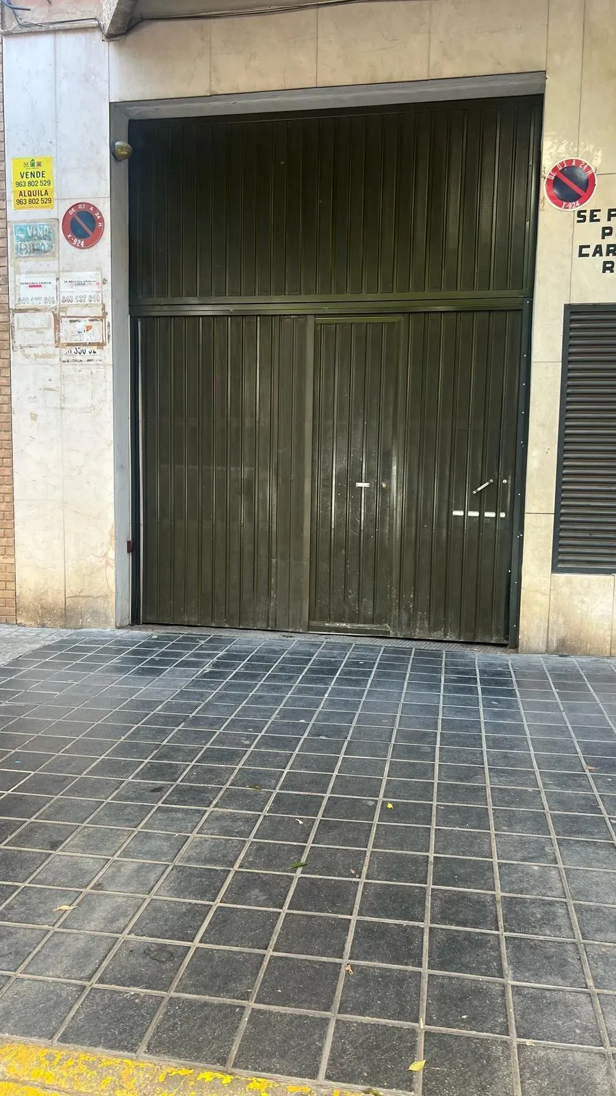 GARAJE EN VENTA EN PASAJE VENTURA FELIU