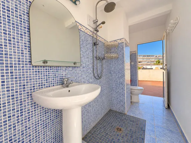 Atico Duplex 3d 2 B solárium Sur a 200 mts de la playa de La Mata- AV Europeos — 24