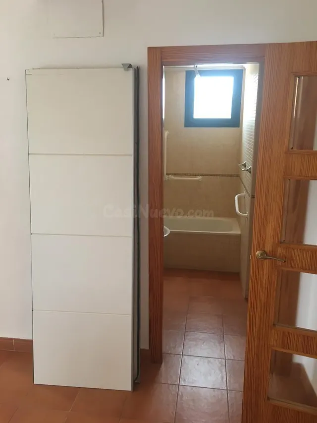 Se vende piso en Archena, 2 dormitorios, 2 baños, y grandes  - foto 5