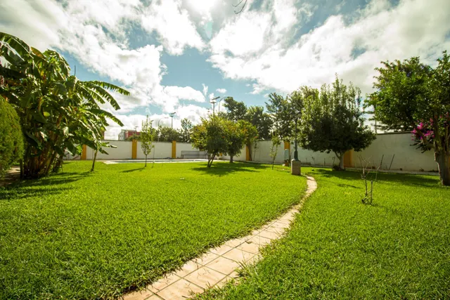 CHALET INDEPENDIENTE JUNTO AL VIEJO VIVERO EN BADAJOZ — 37