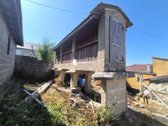 Complejo Rural, con gran potencial de desarrollo , en A MERCA. — 25
