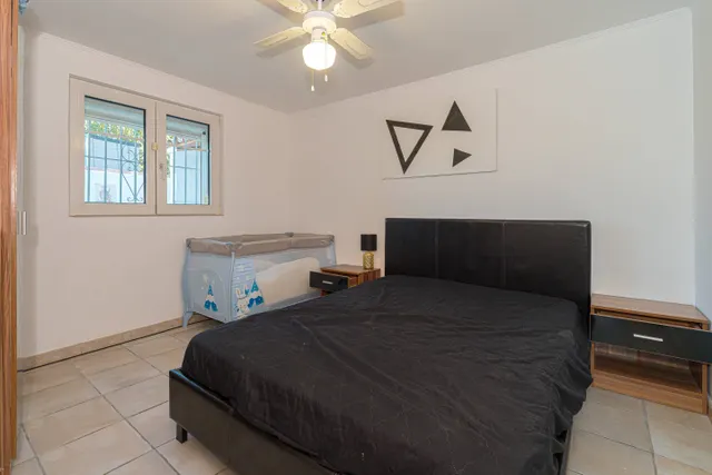 Casa para renovar con vistas despejadas en venta en Pedreguer — 24