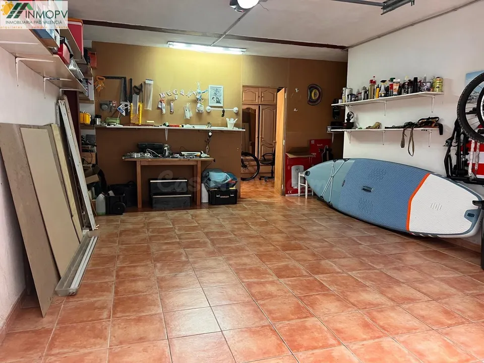 EN VENTA GARAGE CERRADO + ALTILLO INDEPENDIENTE !