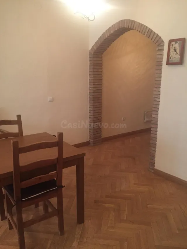 Amplio piso en alquiler en la Cruz de los Caídos, Cáceres — 4