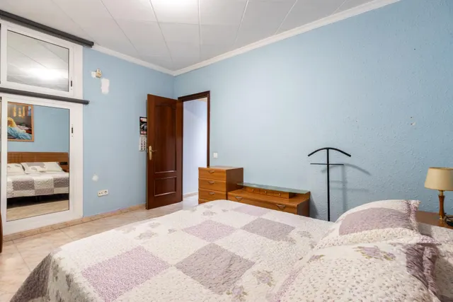 Casa adosada con amplio garaje, patio y terraza — 18