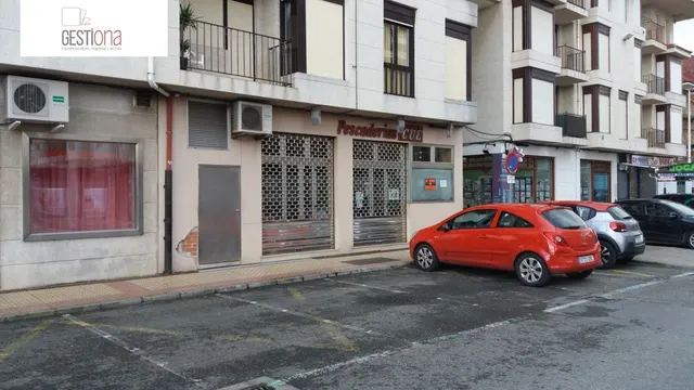 LOCAL COMERCIAL EN EL CENTRO DE LA VILLA. NOJA — 3