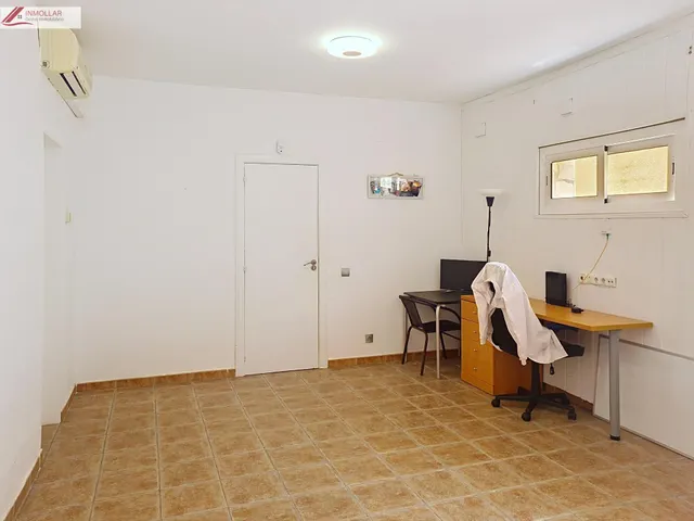 En venta Chalet independiente con piscina — 20