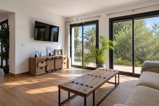 VILLA ADELA · ARQUITECTURA MEDITERRÁNEA, AMPLITUD Y VIDA FAMILIAR EN TOSALET JÁVEA — 6