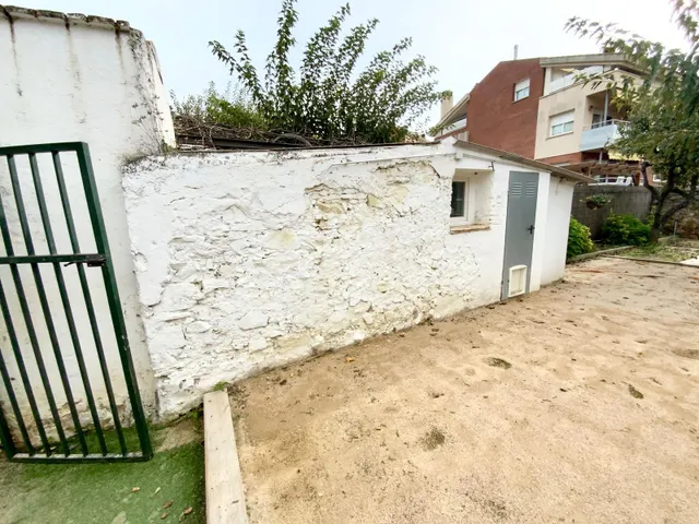 Casa de pueblo en el centro de Alella — 25