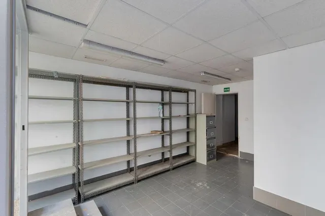 Local comercial 49m² en venta - Extremadura — 7