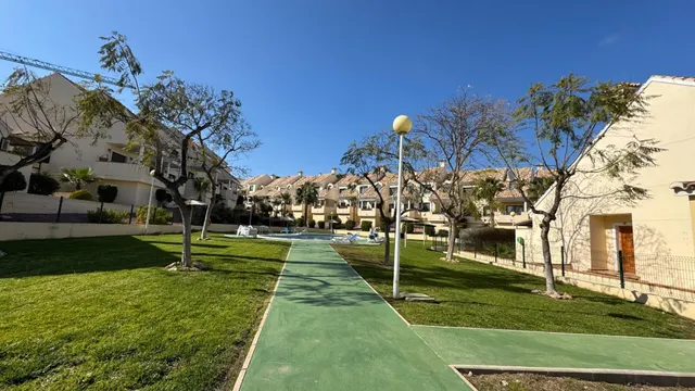 APARTAMENTO DE 2 DORMITORIOS 2 BAÑOS EN ORIHUELA COSTA ( LOM - foto 4