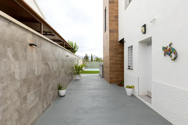 Impresionante Chalet con Piscina y Vistas Espectaculares ‍♂️ — 37