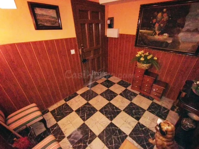 Interesante casa en el centro de Aguarón. - foto 5