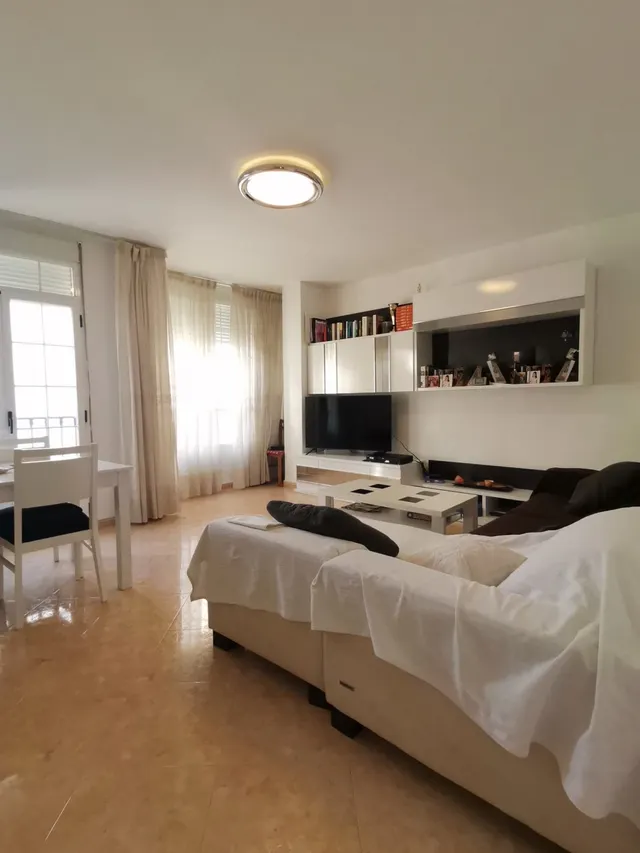 SE VENDE CASA EN PLENO CENTRO DE LOS VILLARES — 7