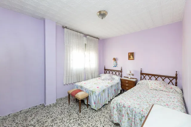 Local + vivienda en Avda. Cadiz — 25