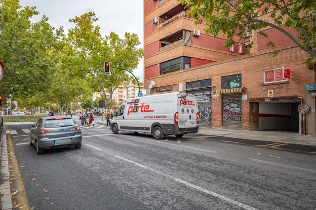 Garaje cerrado Avenida Madrid — 2