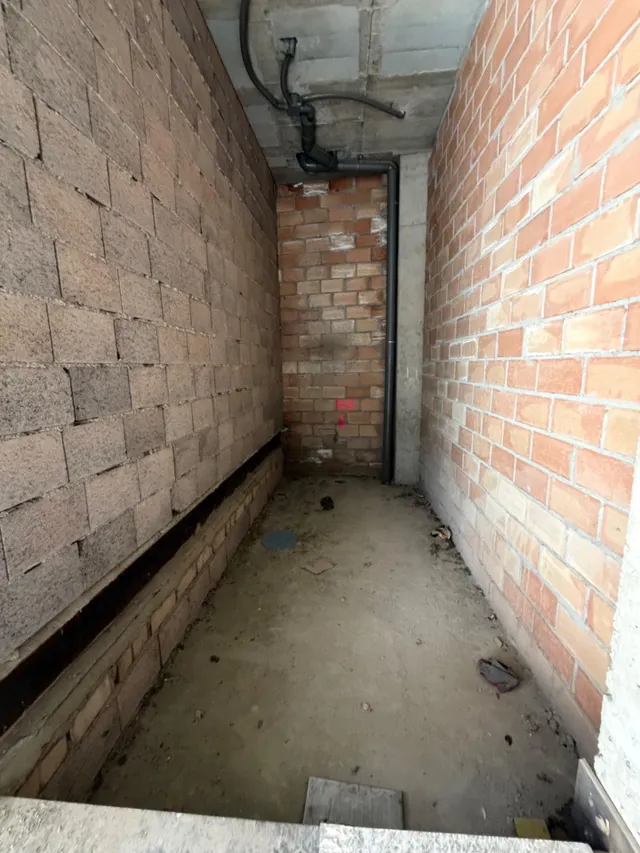Venta de local comercial en Gojar. — 7