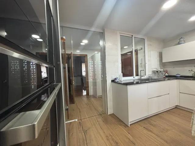 Piso 4 habitaciones 256m² en alquiler - Reconquista — 14