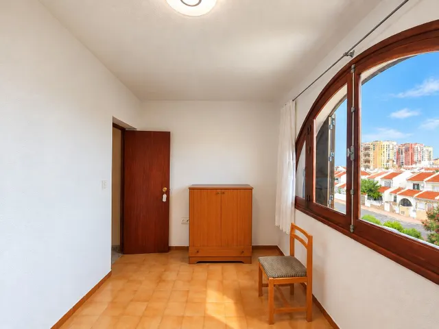 Casa 5 habitaciones 155m² en venta - Habaneras — 44