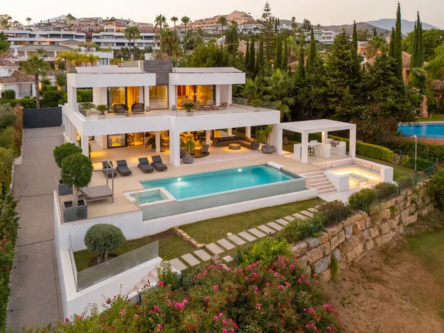 Chalet 5 habitaciones 473m² en venta - Marbella - foto 2
