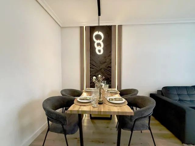 Apartamento reformado de 2 dormitorios a 240 m de la playa — 10