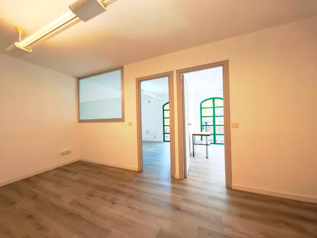 SE ALQUILA OFICINA-DESPACHO EN PLENO CENTRO DE FUENGIROLA — 9