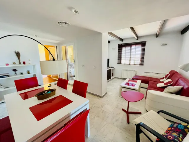 Apartamento de 3 Dormitorios con vistas al mar — 2