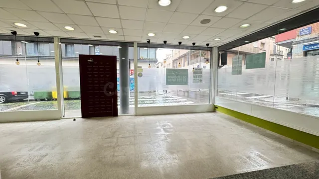 Local comercial 90m² en alquiler - Centre - foto 2