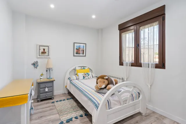 Precioso Chalet cerca de Granada. — 27