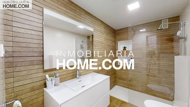 Espectacular adosado de 332 m2 con 5 dormitorios y gran Apartamento!! — 50