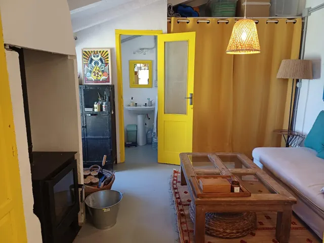 PARCELA DE TERRENO CON CASA CONSTRUIDA Y ARBOLES FRUTALES — 16