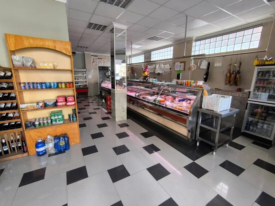 Local comercial 6 habitaciones 250m² en venta - Ayuntamiento