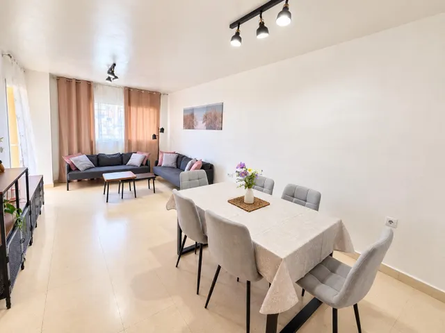 ¡estudia y disfruta de tu nuevo hogar! habitaciones frente a la universidad europea — 7