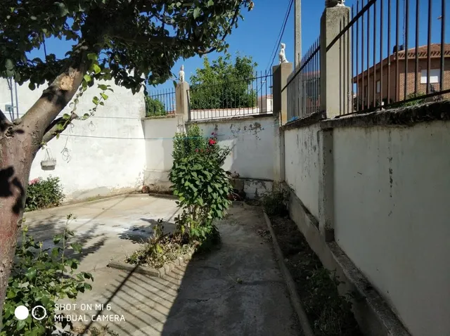 SE VENDE CASA DE PLANTA BAJA EN MAYORGA DE CAMPOS, 4 HAB., PATIO Y COCHERA — 9