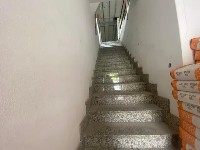 Local para oficinas en Calle Coruña — 14