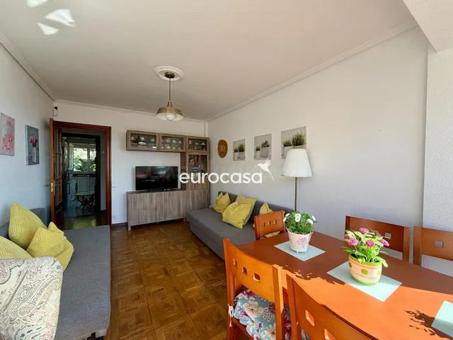 PISO EN VENTA EN EL CENTRO DE SANTANDER CON VISTAS A LA BAHÍ - foto 3