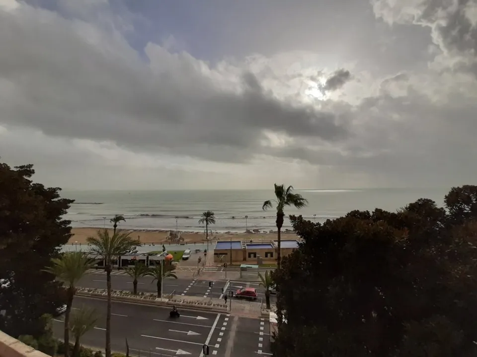 Piso Playa Postiguet ,Primera Línea